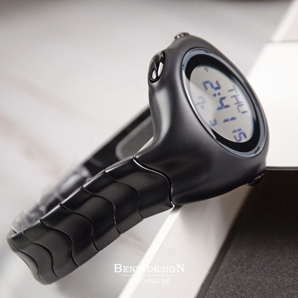 Benlydesign｜X5000型 X5000-D-B｜霧面黑色Y2k款 電子螢幕顯示 不鏽鋼電子錶側面細節