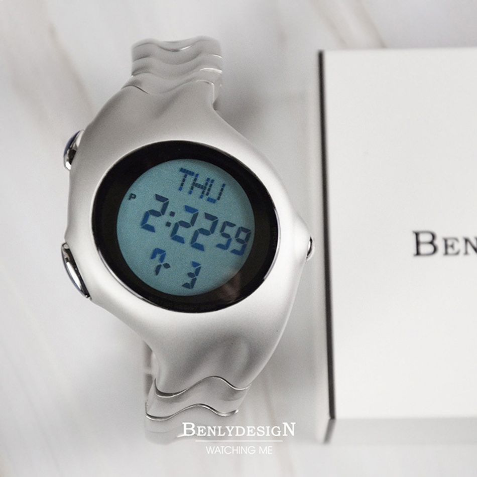 Benlydesign｜X5000型 X5000-D-M｜霧面銀色Y2k款 電子螢幕顯示 不鏽鋼電子錶俯視正面細節2