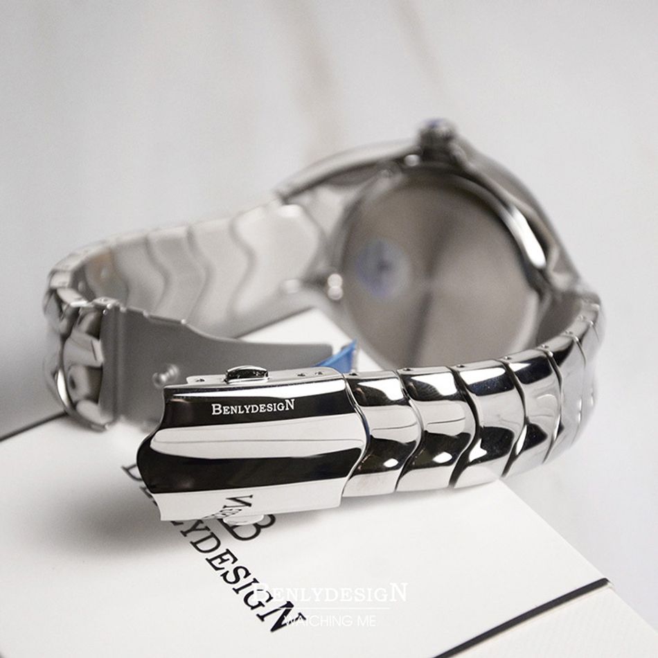Benlydesign｜GL9000型 GL9000-W｜銀面銀框款 指針式數字 不鏽鋼錶帶石瑛錶背面
