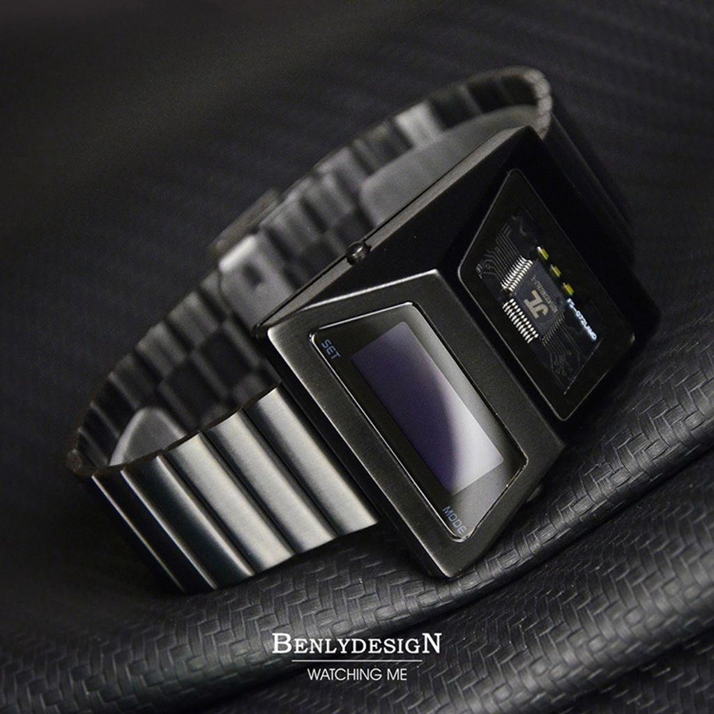 Benlydesign ｜CYBER WATCH S3000型 S3000B-C ｜黑色白字款  多功能OLED顯示器 不鏽鋼錶帶電子錶橫躺
