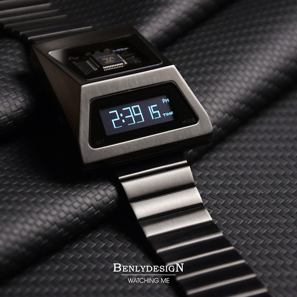 Benlydesign ｜CYBER WATCH S3000型 S3000GA-C｜鐵灰色白字款  多功能OLED顯示器 不鏽鋼錶帶電子錶側面細節