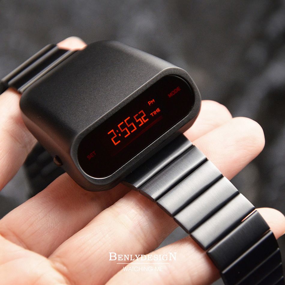 Benlydesign｜Stargazer觀星者系列 S1000B-R｜黑色紅字款 多功能電子錶側面細節
