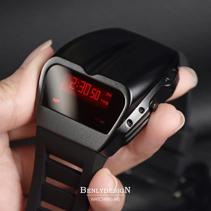 Benlydesign ｜ Gladiator角鬥士系列 X7000B-R ｜黑色紅字款 矽膠錶帶 多功能電子錶錶面細節