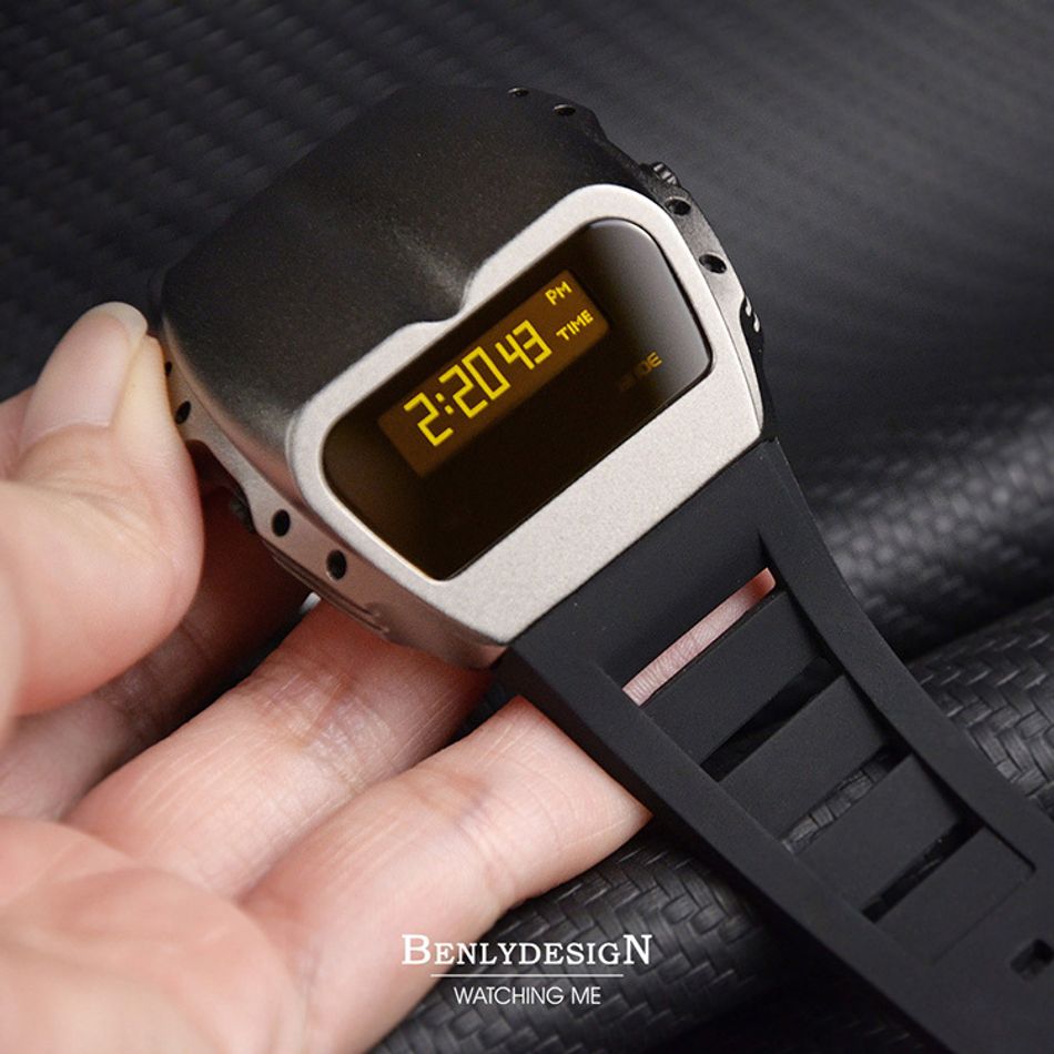 Benlydesign ｜ Gladiator角鬥士系列 X7000GA-Y ｜鐵灰色黃字款 矽膠錶帶 多功能電子錶錶面細節