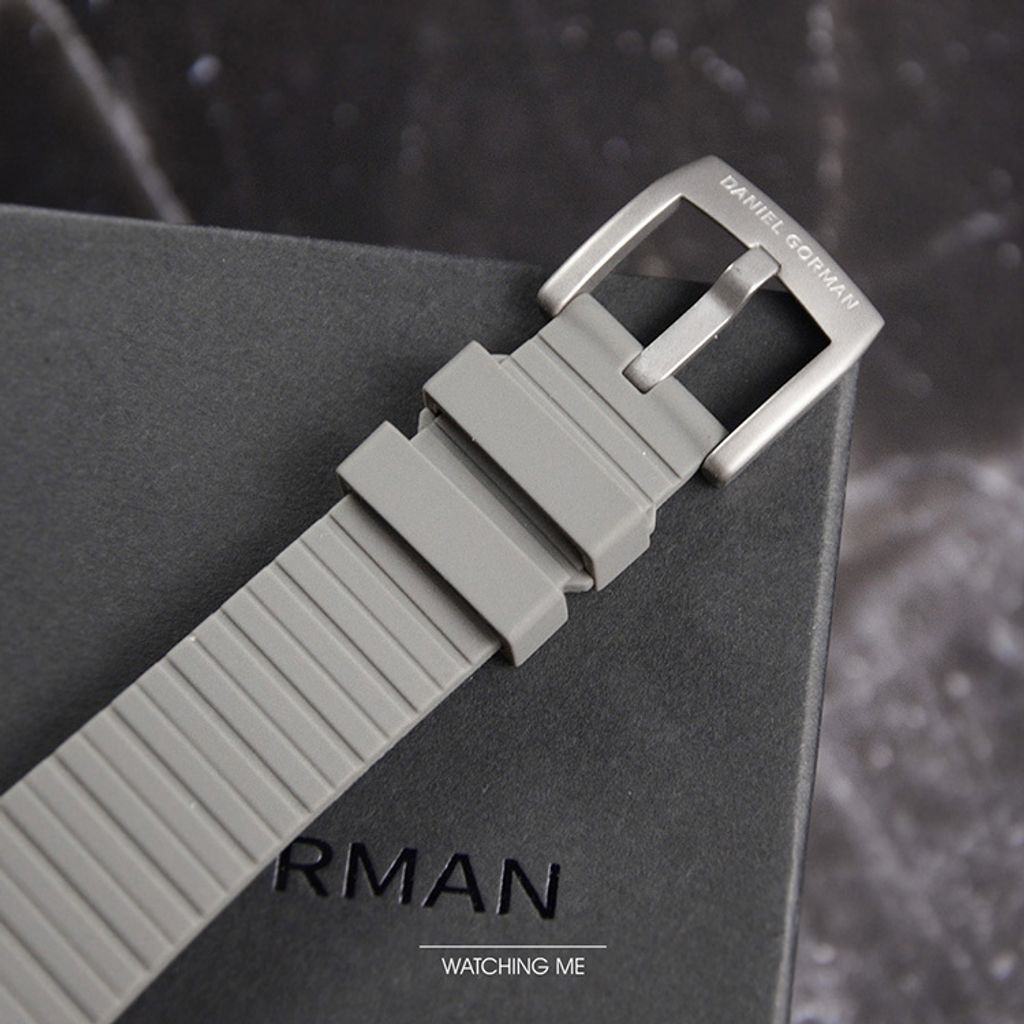 DANIEL GORMAN ｜萬有引力系列 DG0132KM ｜火星款 灰橘框 灰色矽膠錶帶錶帶