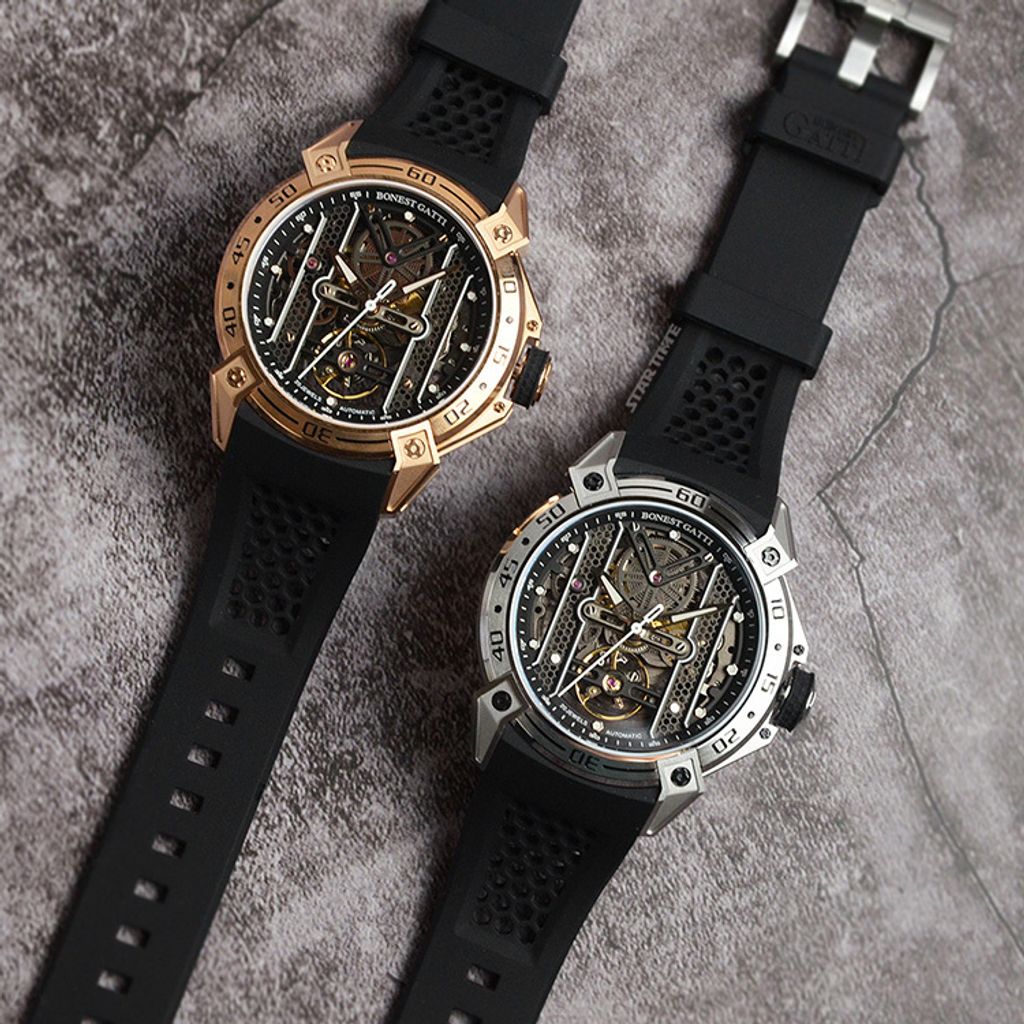 BONEST GATTI 布加迪 | 宇宙系列 BG5805-A1 | 黑金款 鏤空面盤 黑色氟橡膠錶帶 自動上鍊機械腕錶平攤展示
