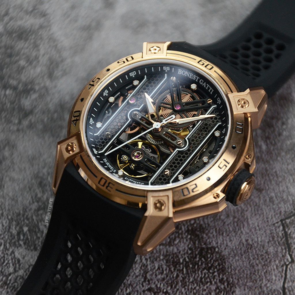 BONEST GATTI 布加迪 | 宇宙系列 BG5805-A1 | 黑金款 鏤空面盤 黑色氟橡膠錶帶 自動上鍊機械腕錶右側系細節