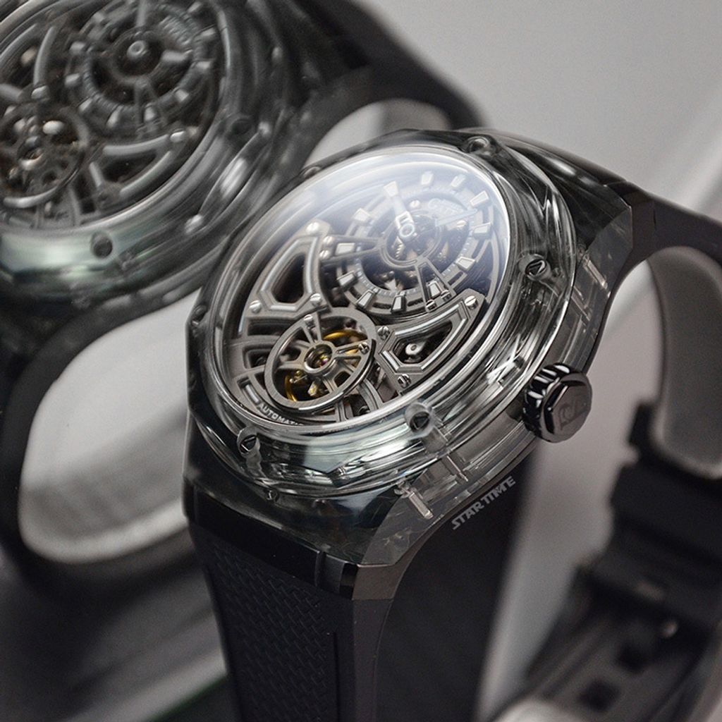 BONEST GATTI 布加迪 | 馳風競速系列 BG5807-A1 | 黑色 黑框 鏤空酒桶造型 氟橡膠錶帶 自動上鍊機械腕錶 45mm側面細節