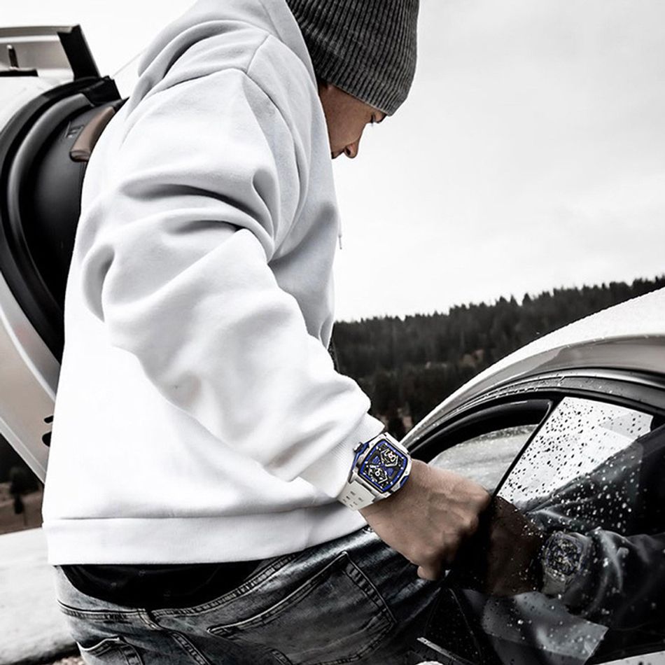 BONEST GATTI 布加迪 | 馳風競速系列 BG5501-A1 | 藍x銀框 鏤空酒桶造型 白色氟橡膠錶帶 機械腕錶 46mm實戴參考