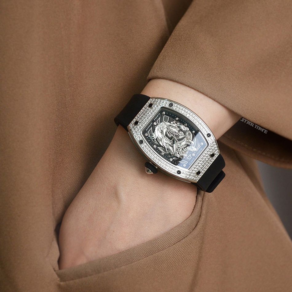 BONEST GATTI 布加迪 | 偉大傳奇系列 BG9910-A2 | 鳳凰晶鑽銀框款 鏤空酒桶造型 氟橡膠錶帶 自動上鍊機械腕錶 35mm實戴展示