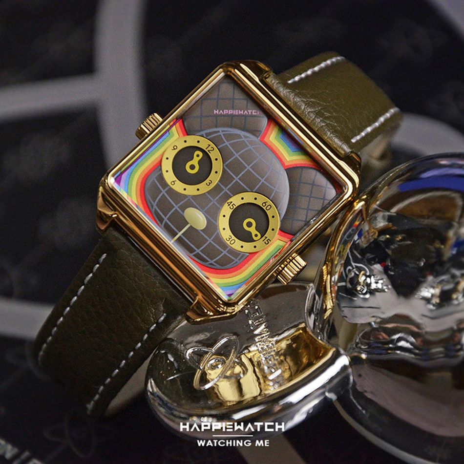 HappieWatch｜設計師品牌 小怪獸腕錶 H104LMSKV03ZH｜立體Qee聯名熊 方形金框 皮帶/矽膠手錶套組 36mm右側錶面細節