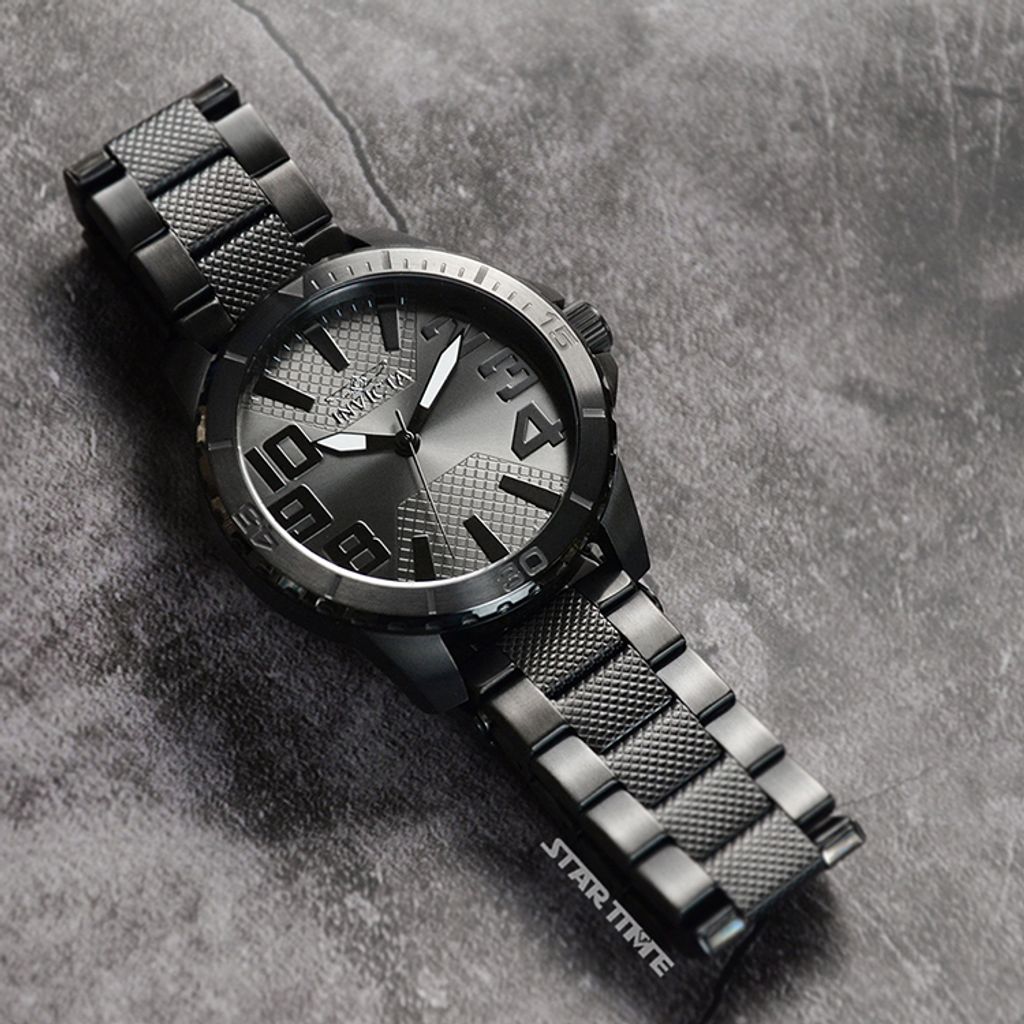 INVICTA ｜Speedway 46305｜ 鐵灰色系 不鏽鋼錶帶 石英錶左側展示