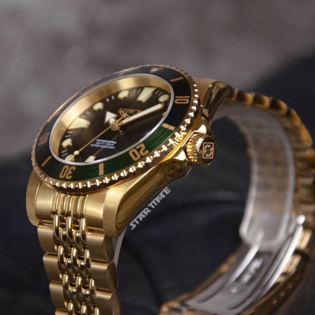 INVICTA ｜Pro Diver 39763｜黑面黑綠框 金色不鏽鋼錶帶 自動上鍊機械錶右側細節