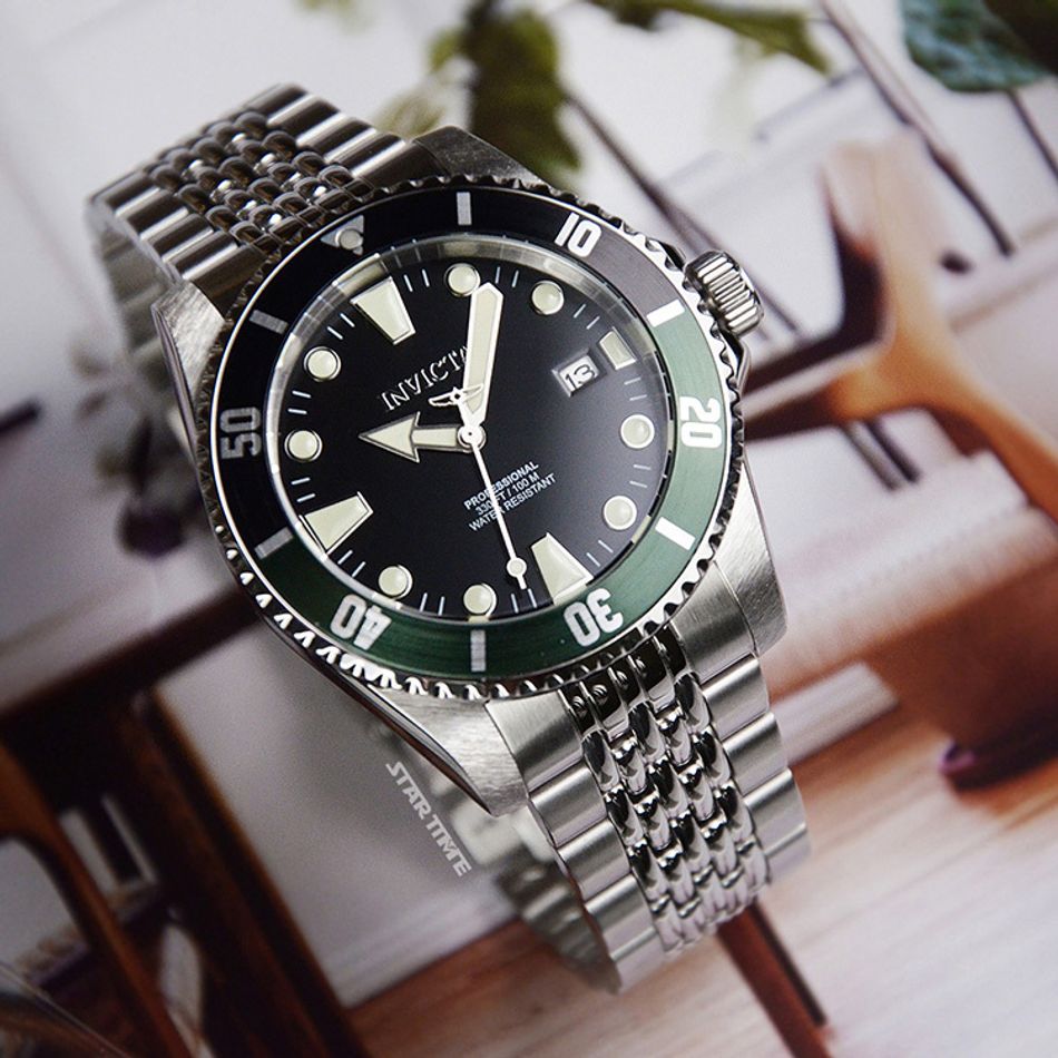 INVICTA ｜Pro Diver 39753｜黑面綠黑框 銀色不鏽鋼錶帶 自動上鍊機械錶正面展示