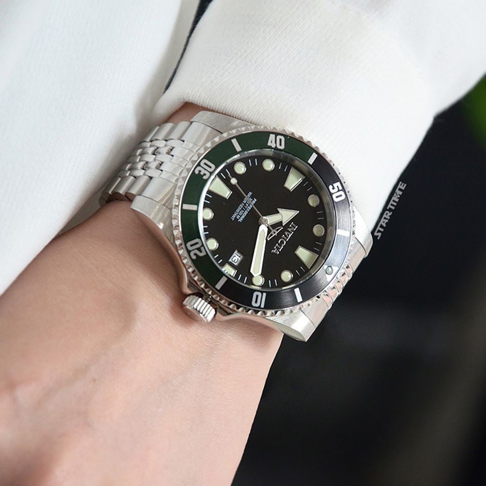 INVICTA ｜Pro Diver 39753｜黑面綠黑框 銀色不鏽鋼錶帶 自動上鍊機械錶細節展示