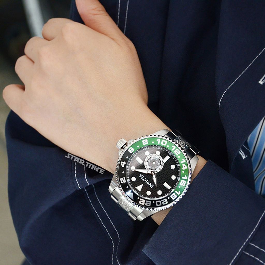 INVICTA ｜Pro Diver 47296｜黑面綠黑框 銀色不鏽鋼錶帶 小秒盤 自動上鍊機械錶實戴展示