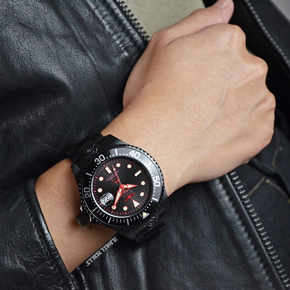 INVICTA ｜Pro Diver 28685｜黑面 紅色指針 黑色不鏽鋼錶帶 自動上鍊機械錶實戴細節