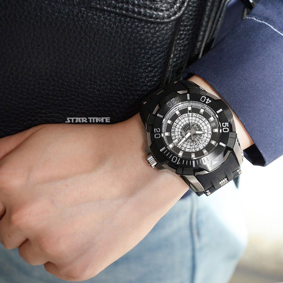 INVICTA ｜Sea Spider系列 44132｜黑色系 蜘蛛網造型錶盤 黑色PU+不鏽鋼拼接錶帶 男錶實戴展示