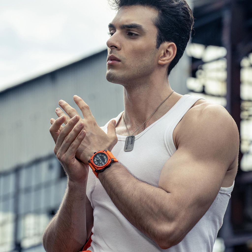 INF4NTRY | REVO47-AD01-OR | 橘色方殼腕錶 機械鏤空 男錶實戴展示