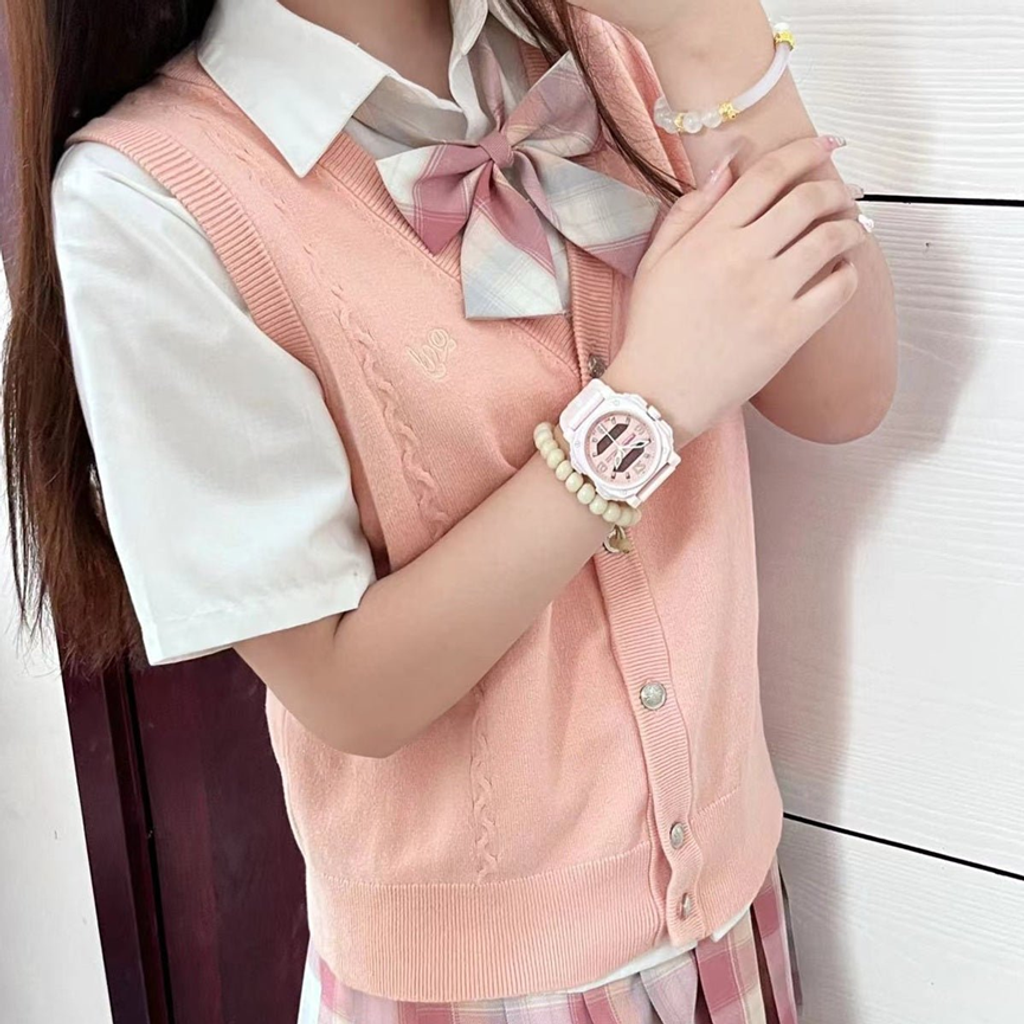 INF4NTRY |  REVO-AD-42PINK |  白色指針 櫻花粉方殼腕錶 雙顯式設計 女錶實戴展示