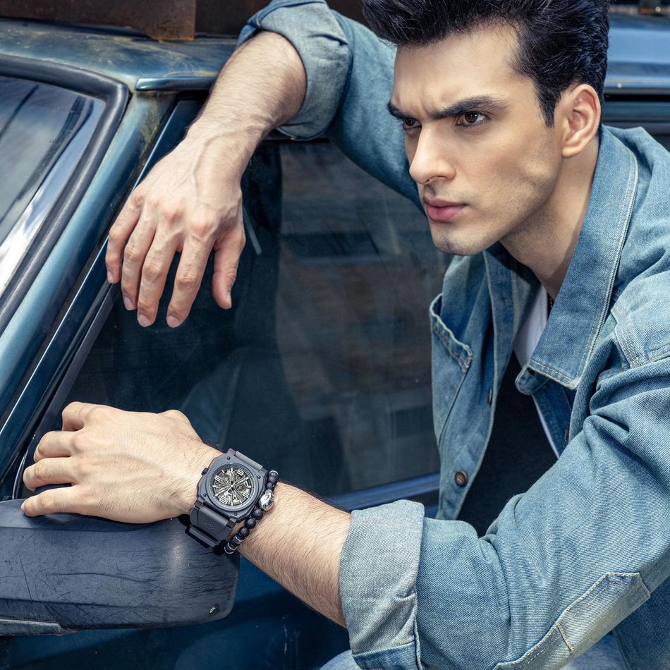 INF4NTRY | REVO47-SKL01-GY | 灰色方殼腕錶 機械鏤空 男錶實戴參考