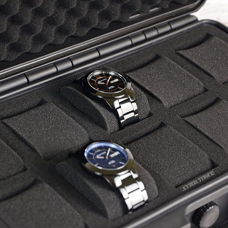 手錶收納盒  可攜帶式 黑色手提防撞手錶收納盒 攜帶方便錶盒 10入錶盒內部展示