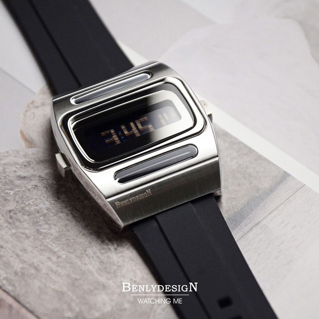 Benlydesign | G100系列 G100S-B | 銀色不鏽鋼太陽能多功能電子錶 黑色矽膠錶帶錶面細節