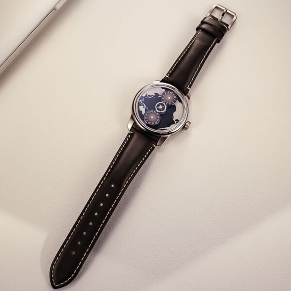 OBLVLO｜OBL-JM-EARTH-YBB｜銀框黑面 地球 指南針 夜光鏤空機械腕錶 黑色皮革錶帶 男錶平攤展示