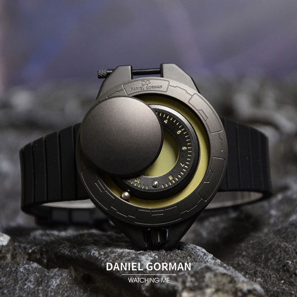 DANIEL GORMAN ｜DG0133KG｜黑+綠 磁吸指針 滑蓋宇宙太空船造型 矽膠錶帶上蓋展示