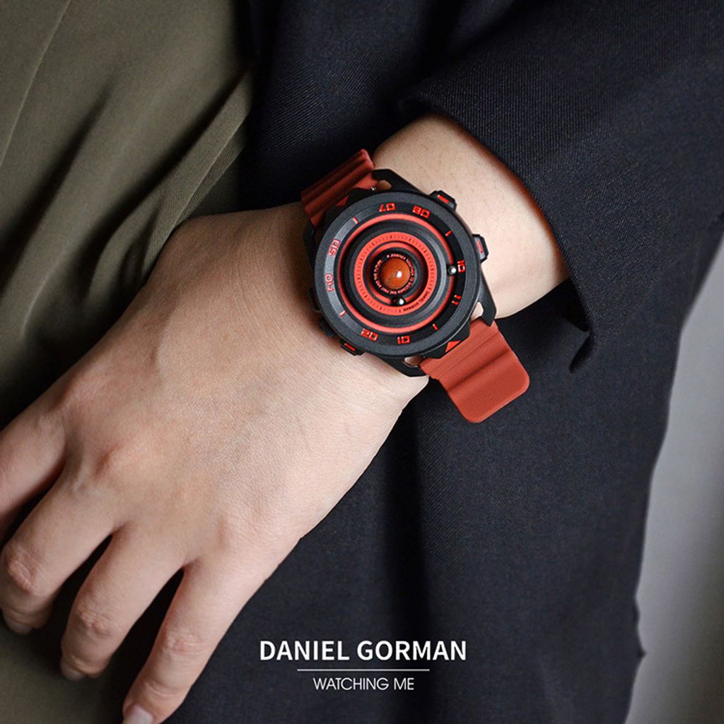 DANIEL GORMAN ｜萬有引力系列 DG0525KR｜火星款 磁吸指針 黑色框 紅色矽膠錶帶實戴參考