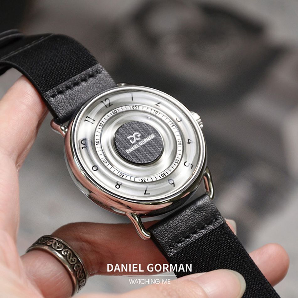 DANIEL GORMAN ｜DGY000WK｜白色透明面 磁吸指針 銀色框 黑色鬆緊+皮革錶帶錶面細節