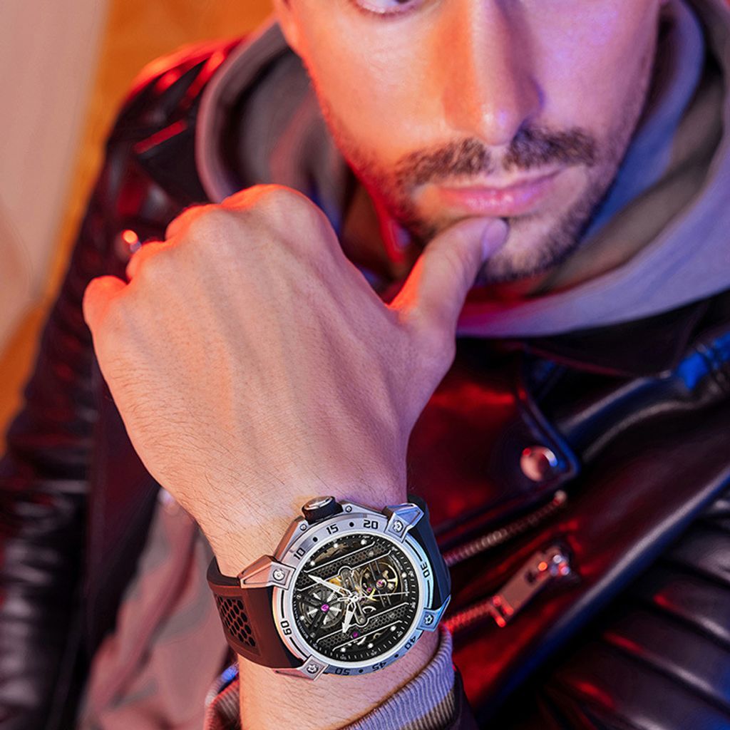 BONEST GATTI 布加迪 | 宇宙系列 BG5805-A2 | 黑銀款 鏤空面盤 黑色氟橡膠錶帶 自動上鍊機械腕錶實戴展示