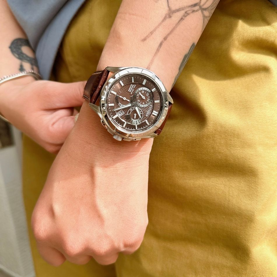 CITIZEN 星辰 | GENT'S系列 BL8160-07X | 時尚三眼男錶 光動能萬年曆手錶實戴展示