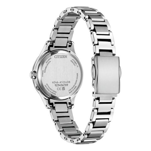 CITIZEN星辰 | XC系列 EC1160-71L | 限量 冬日琉光 鈦金屬 光動能電波女錶 28mm 背面