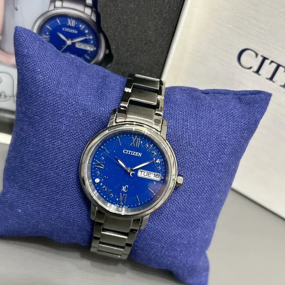 CITIZEN星辰 | XC系列 EW2428-59L | Hebe田馥甄聯名款 羅馬數字閃耀 光動能 限量女錶 正面展示