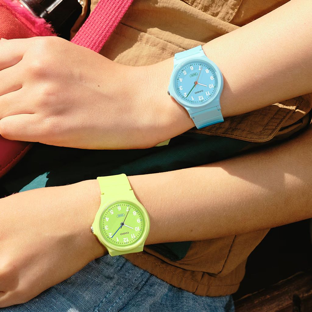 CASIO | LQ-24B-3B | 嫩草綠消光 亮彩指針錶 實戴細節