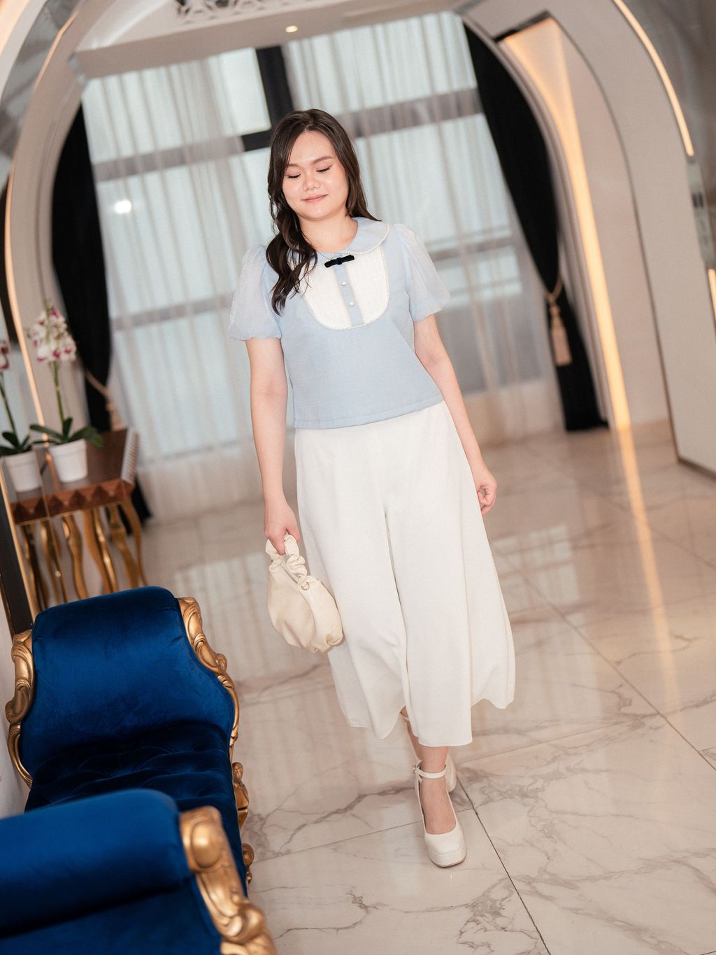 Structured white trousers for plus-size styling