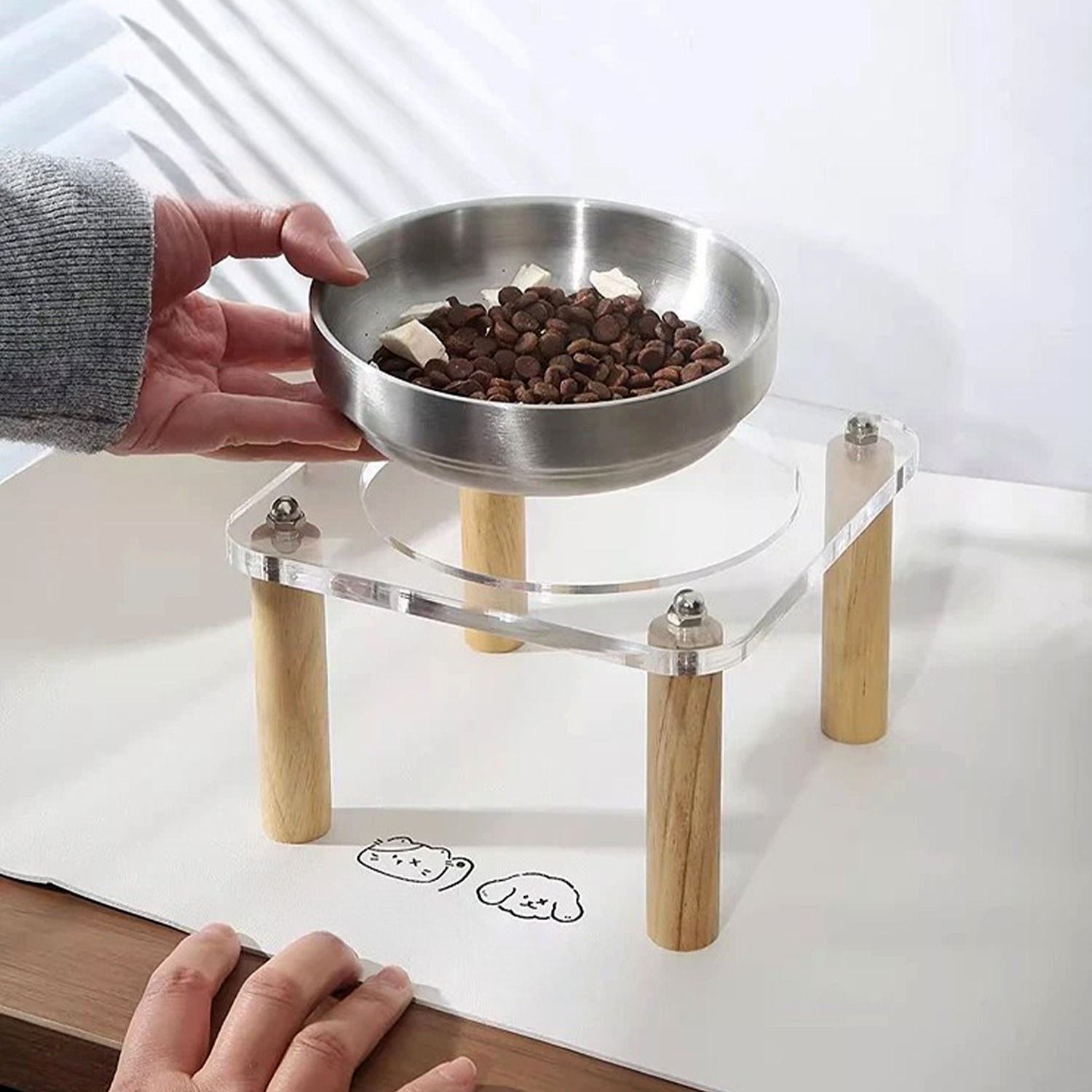 Stainless Steel Bowl_Acrylic Stand_3