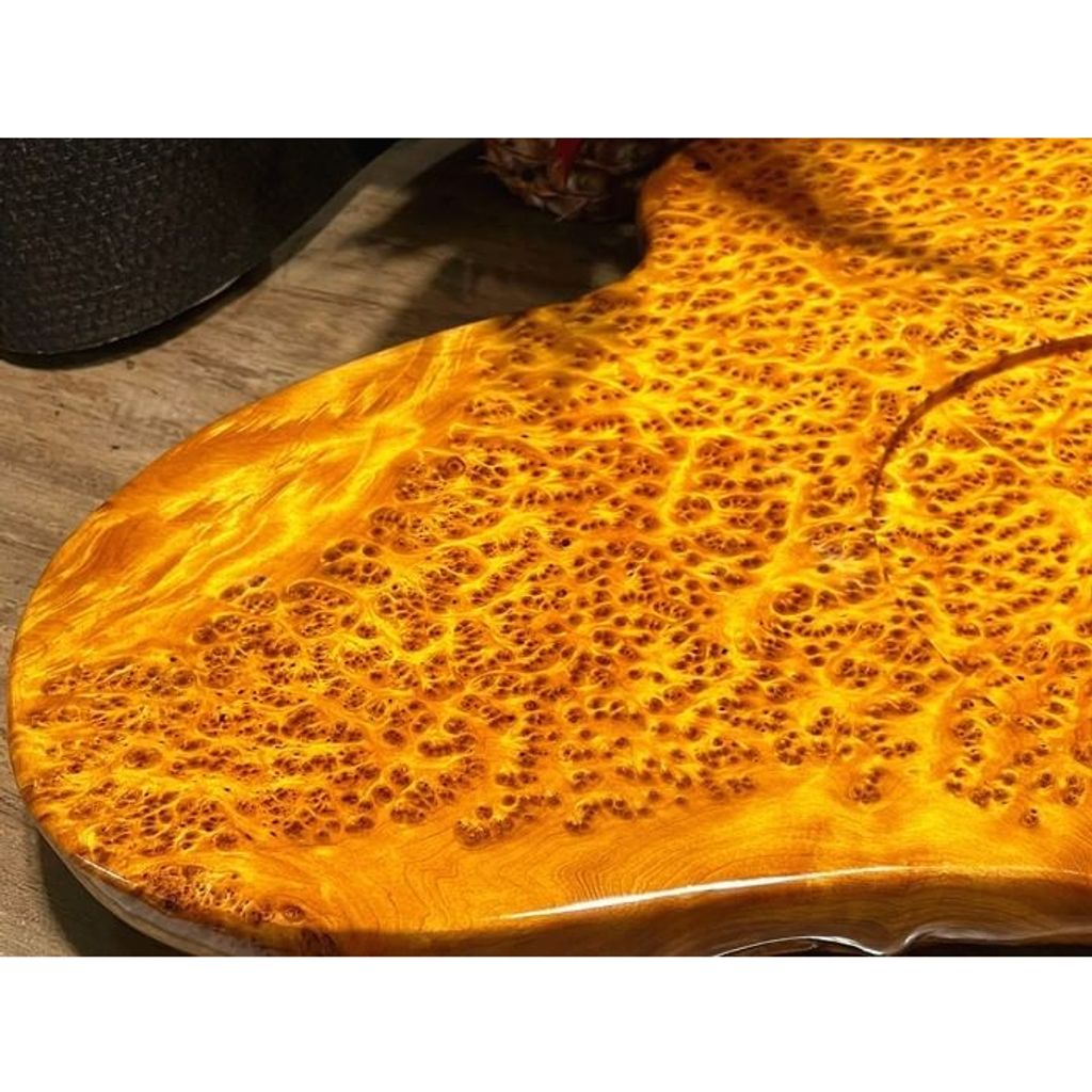 tw-11134207-23020-obnqb7358bnv85