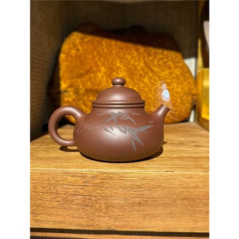 tw-11134207-7rasj-m2d8z8kkr7ph5d