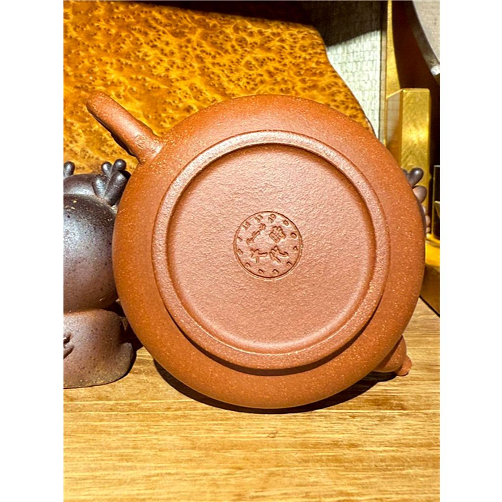 tw-11134207-7ra0i-mbuoucccj04p01