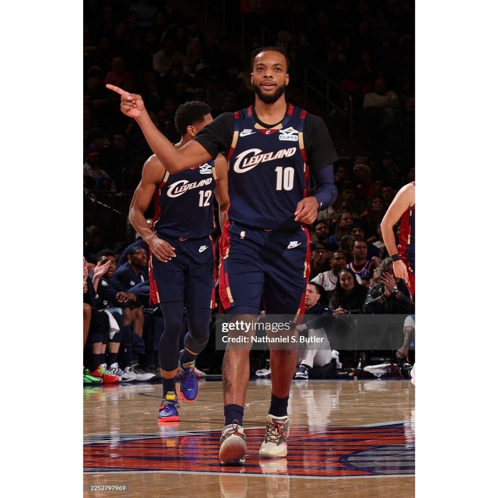 tw-11134207-820l9-mn38d32shudhbe