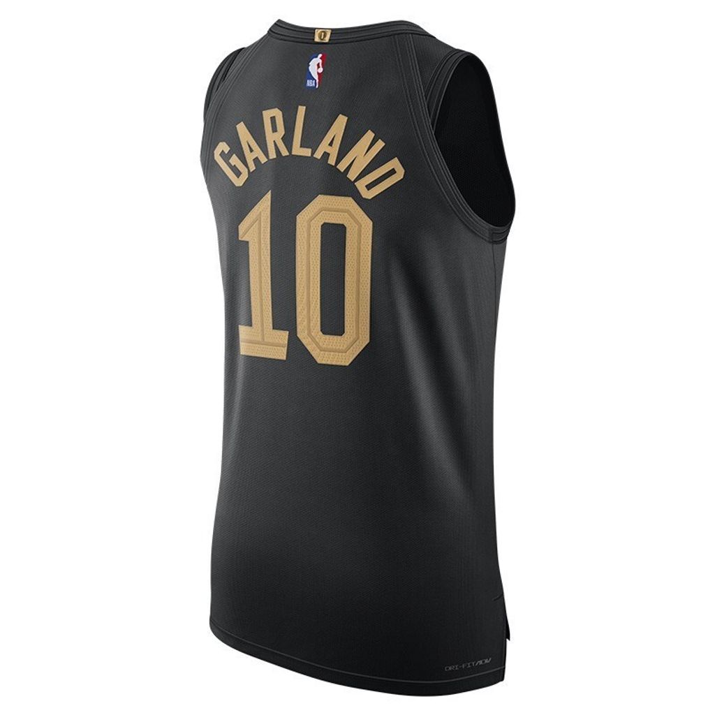 tw-11134207-820lb-mn38j1ega3gl83