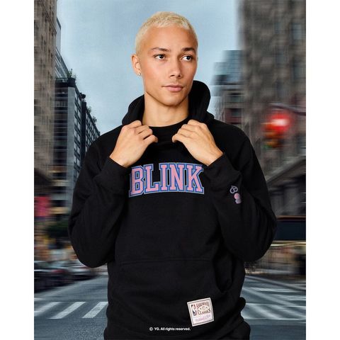 tw-11134207-820lf-mpwmwto5ov0sa9