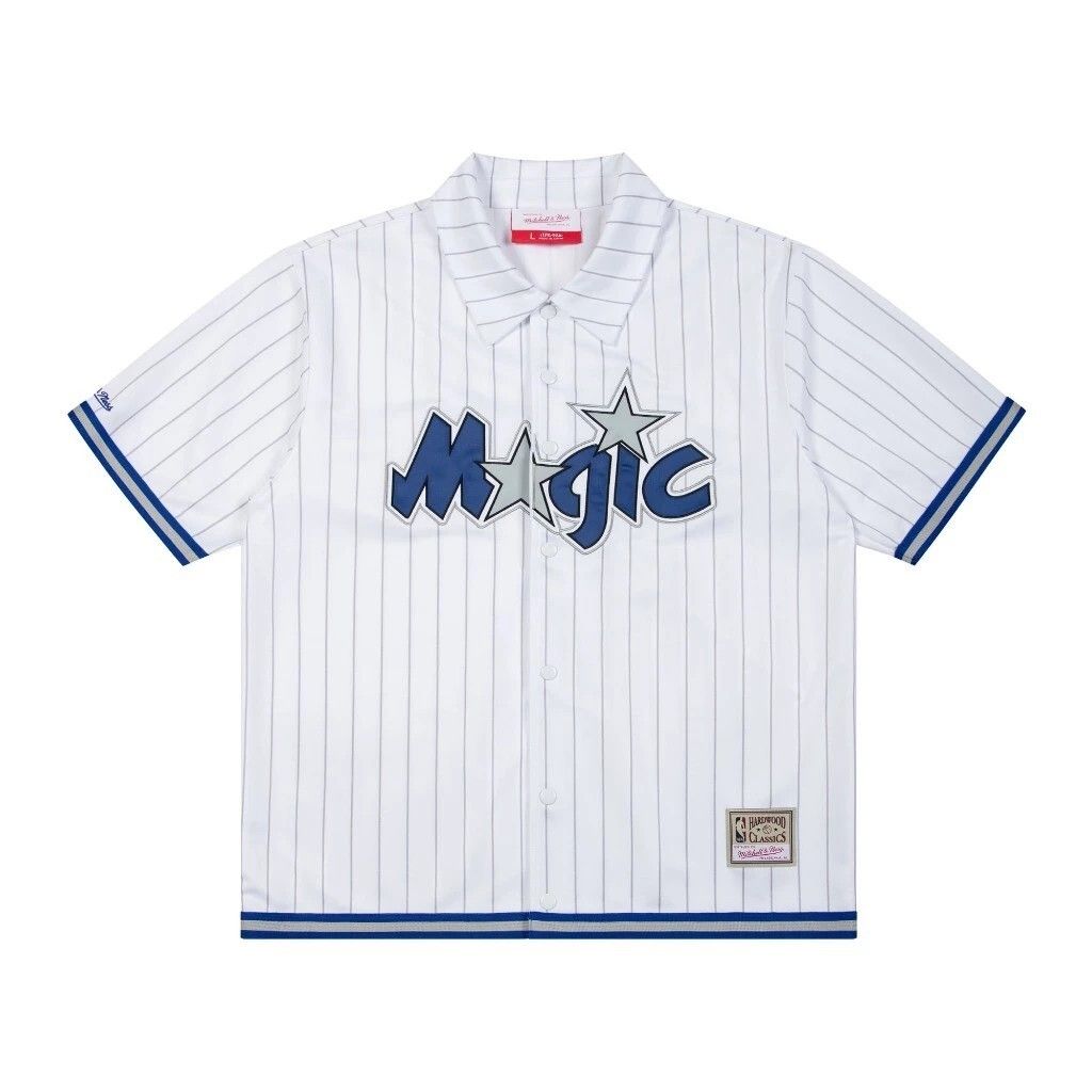 tw-11134207-820lg-mr4x8b2m330me1