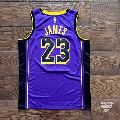 tw-11134207-7r98v-ltkm6dg00msvf3