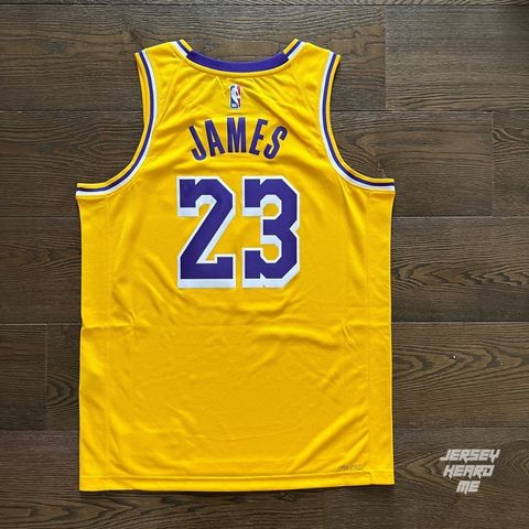 tw-11134207-7r98x-ltkm6dfzxtnz39