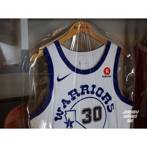 tw-11134207-7r98x-lwybho90pz5ca1