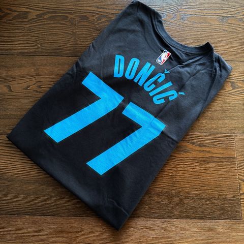 tw-11134207-7rbk1-m9vvhh849wiu39