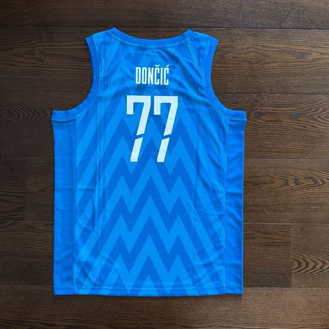 tw-11134207-7rbk0-m9vveijgeb5340